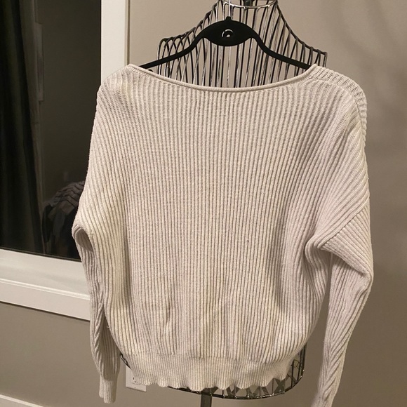 Soft white knit sweater A+F - Picture 2 of 2